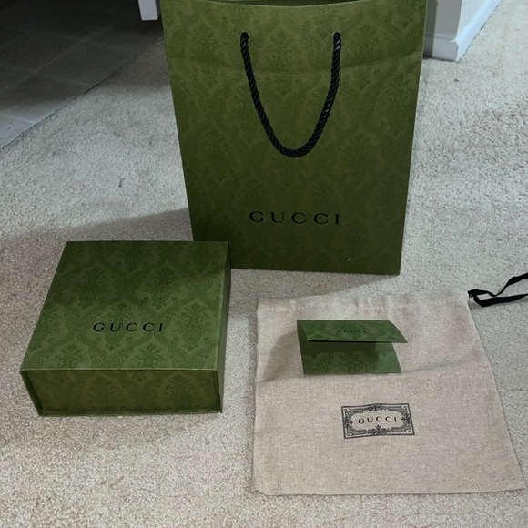 Gucci brand new 4 set shopping bag and box